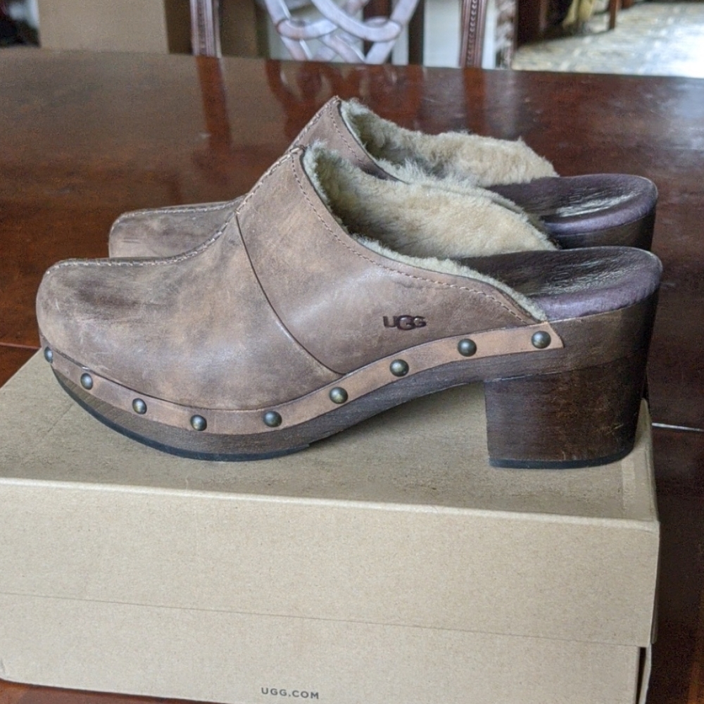 Ugg Kassi Clogs With Box, Perfect For Fall And Co… - image 3